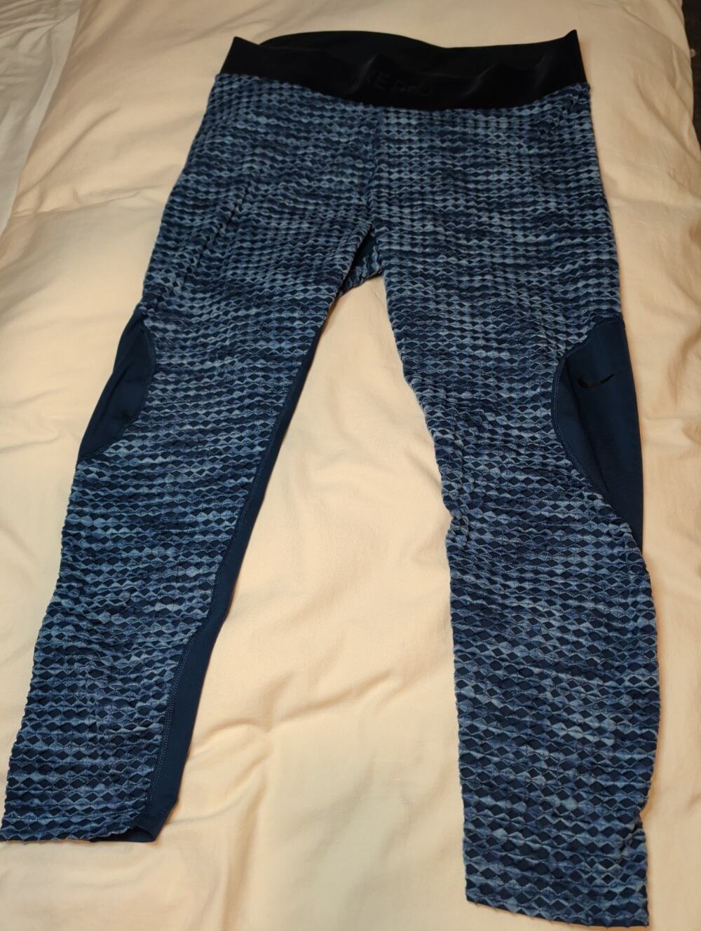 Nike Pro Hyperwarm Women's Textured Training Tights